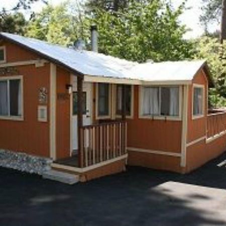 Sleepy Hollow Cabins And Hotel Crestline Eksteriør bilde