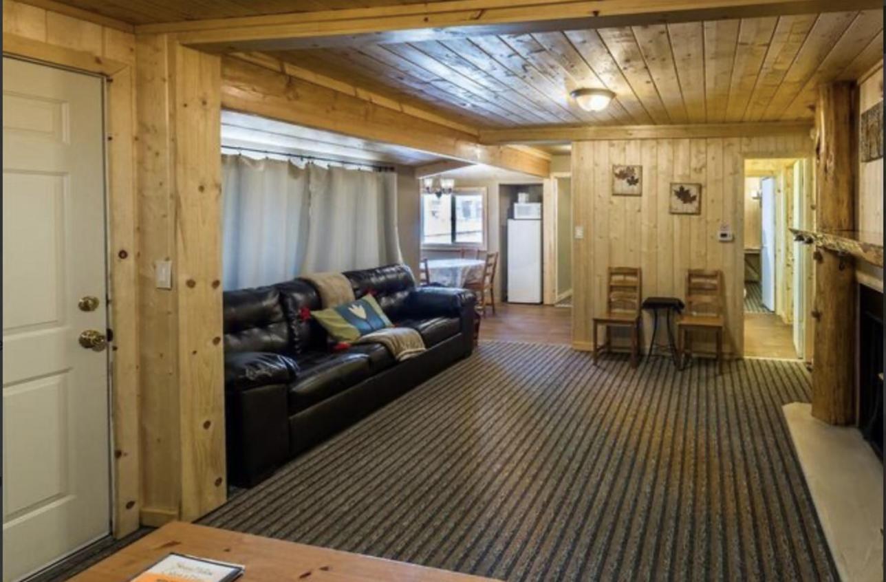Sleepy Hollow Cabins And Hotel Crestline Eksteriør bilde