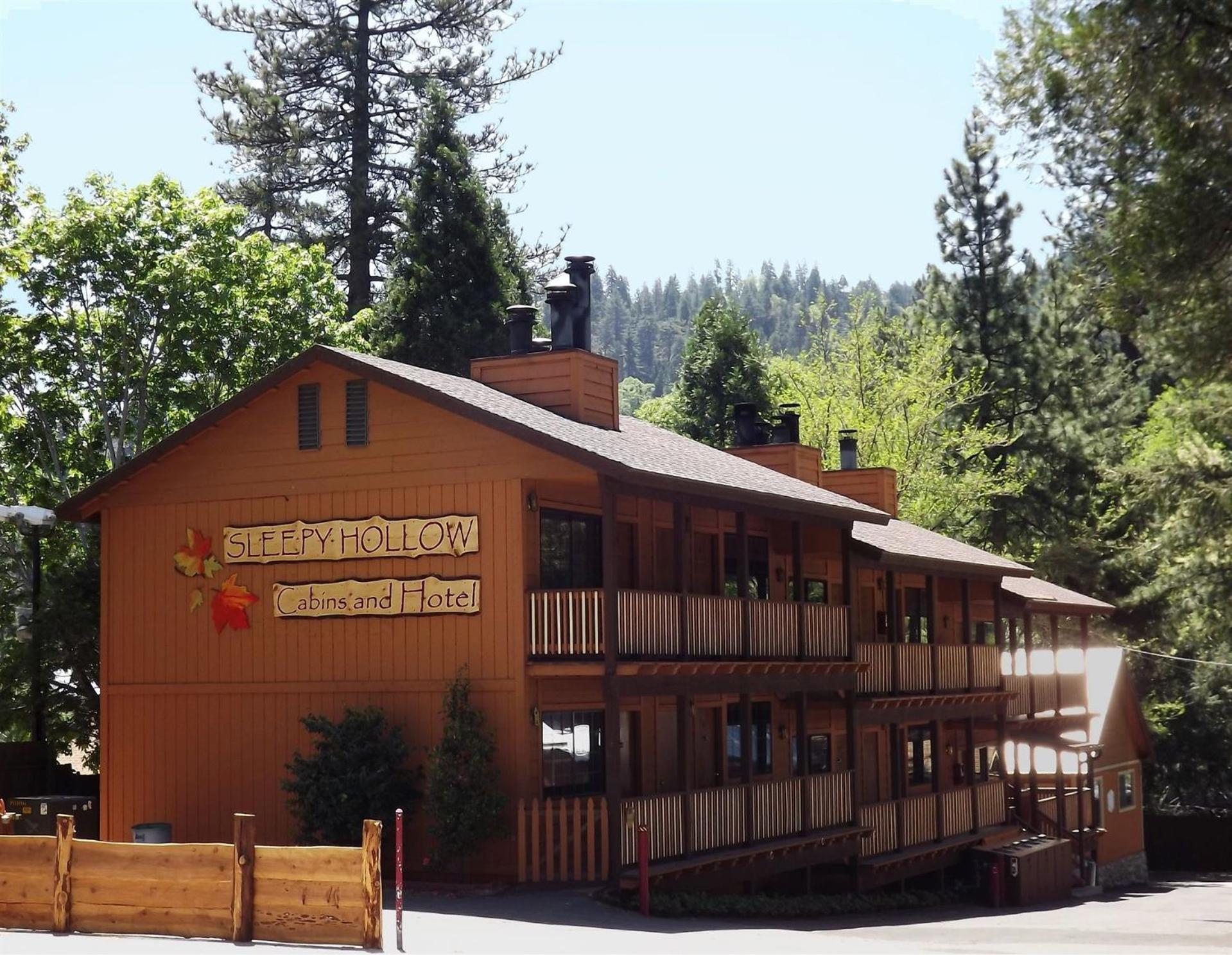 Sleepy Hollow Cabins And Hotel Crestline Eksteriør bilde