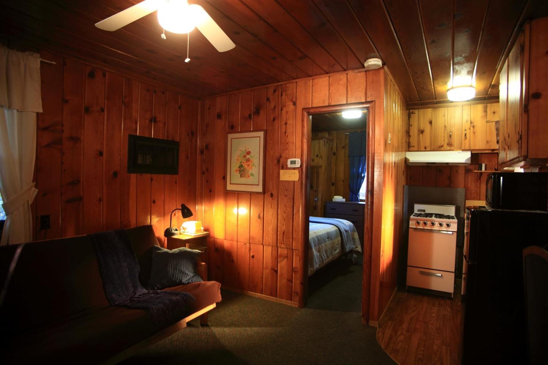 Sleepy Hollow Cabins And Hotel Crestline Eksteriør bilde